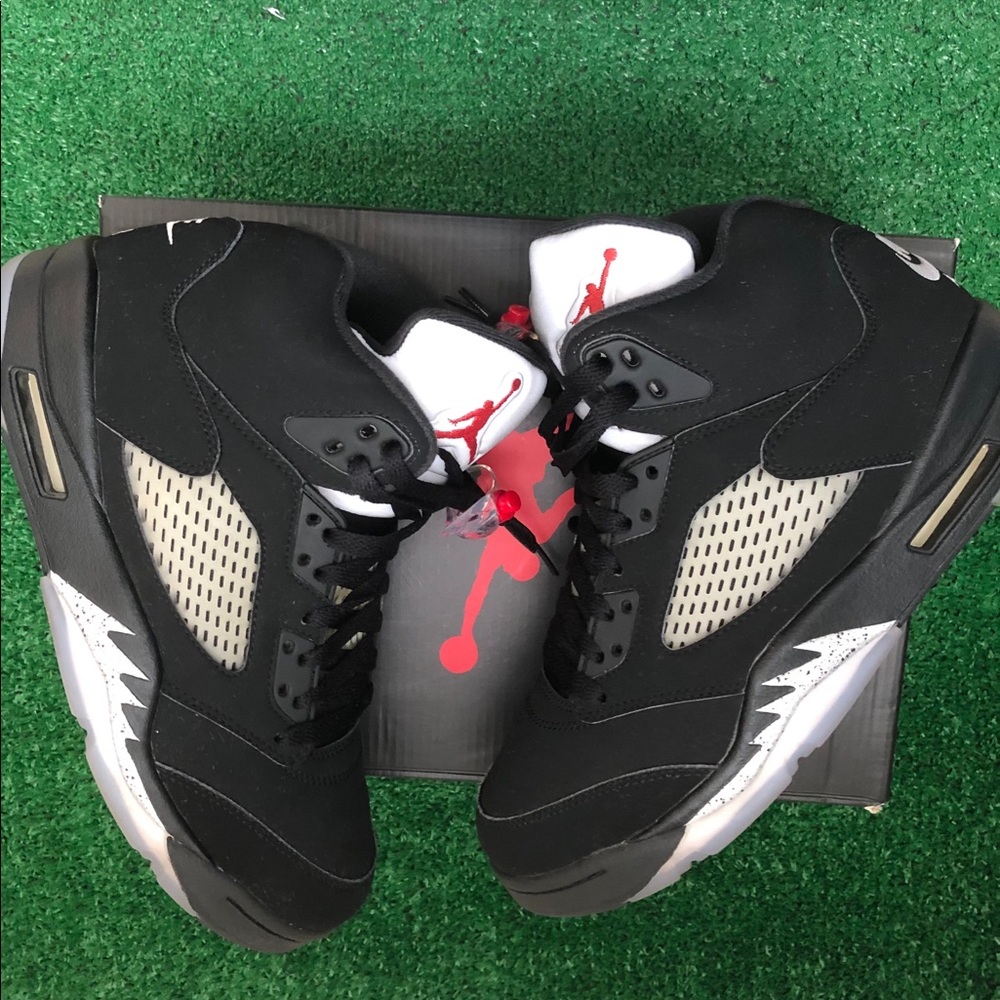 ❌SOLD❌Jordan 5 Black Metallic size 8 men’s